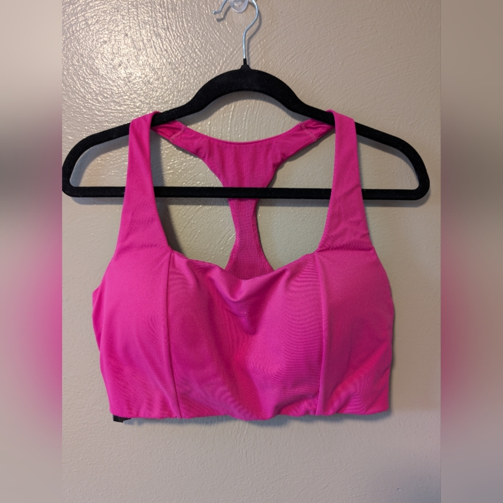 Victoria’s Secret Magenta Square Beck Sports Bra Size 36DD. Medium impact.